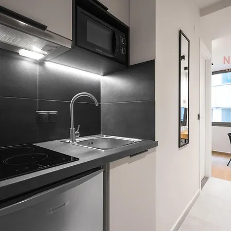Vellow Door, Nilie Hospitality Mgmt Daire