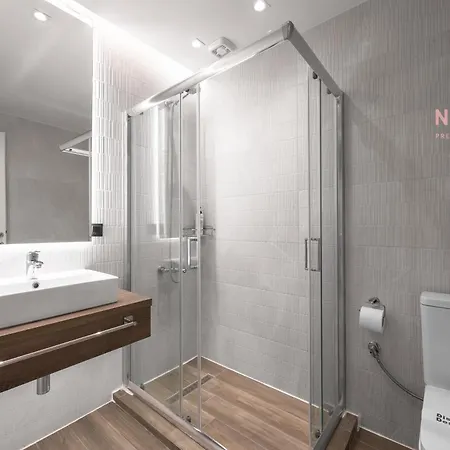 Vellow Door, Nilie Hospitality Mgmt