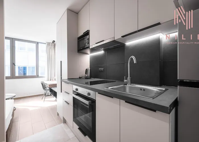 Vellow Door, Nilie Hospitality Mgmt * Tessalónica