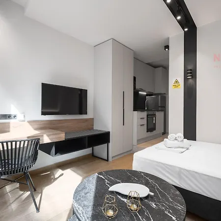 Vellow Door, Nilie Hospitality Mgmt דירה
