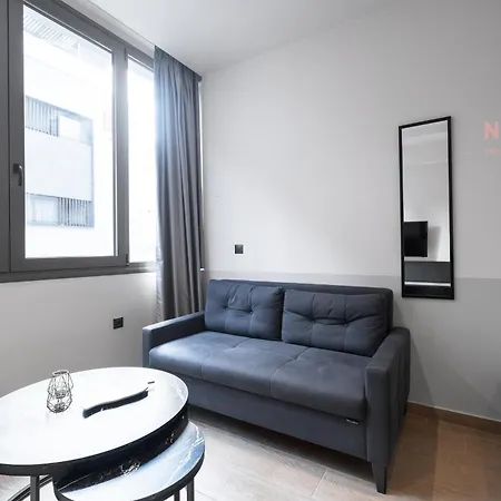 Vellow Door, Nilie Hospitality Mgmt דירה *