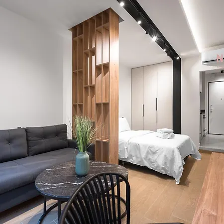 Vellow Door, Nilie Hospitality Mgmt סלוניקי