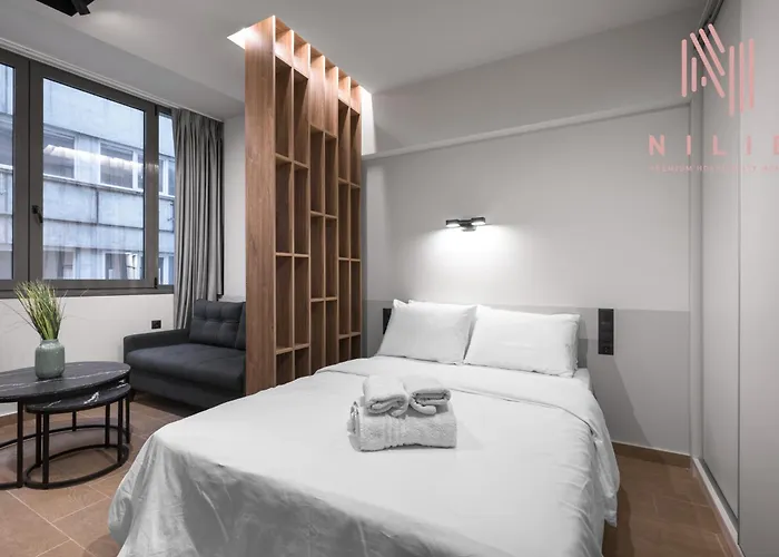 Vellow Door, Nilie Hospitality Mgmt Θεσσαλονίκη