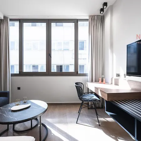 Lägenhet Vellow Door, Nilie Hospitality Mgmt *