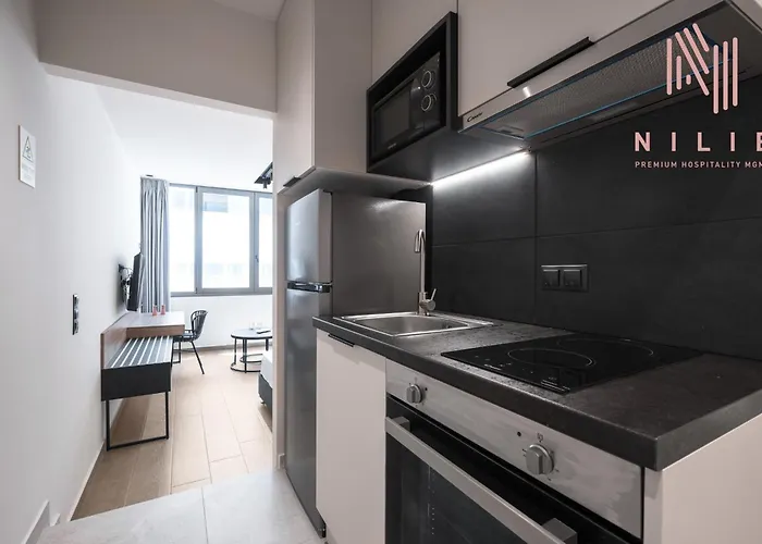 Vellow Door, Nilie Hospitality Mgmt