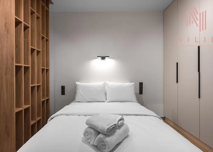 Vellow Door, Nilie Hospitality Mgmt *