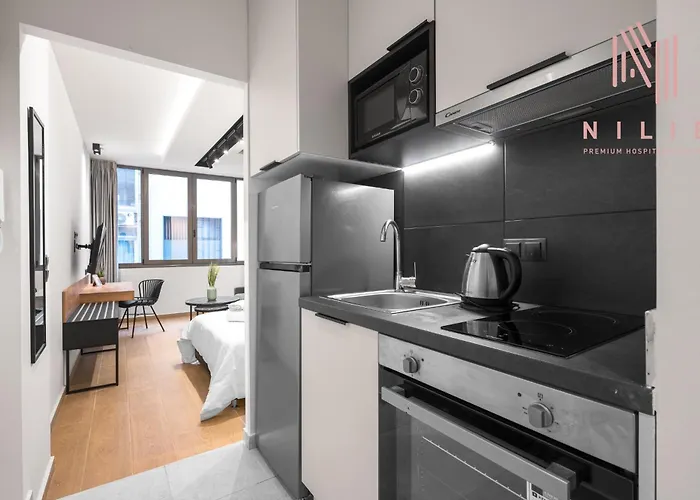 Vellow Door, Nilie Hospitality Mgmt Soluň