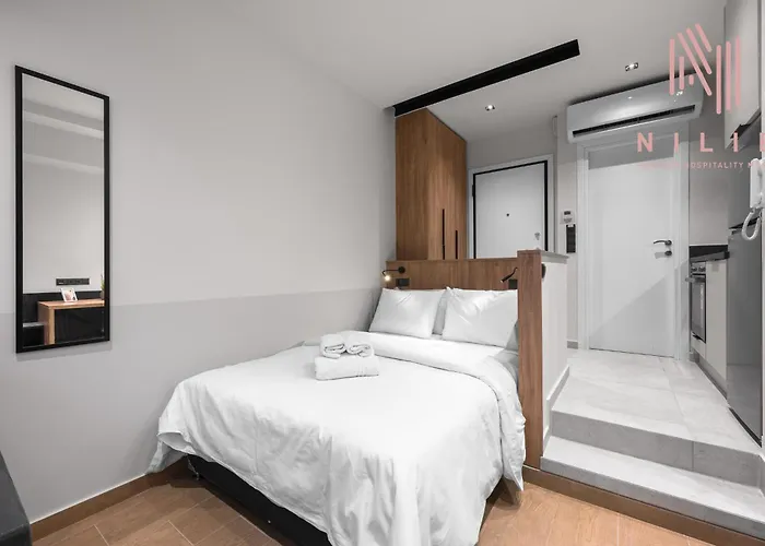 Vellow Door, Nilie Hospitality Mgmt *